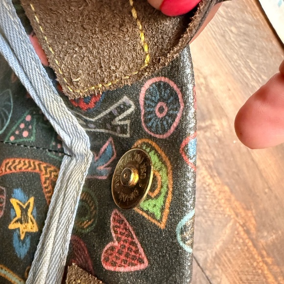 Vtg Dooney & Bourke Women’s Black Medium Snap closure Monogrammed Shoulder Bag. - Picture 5 of 16